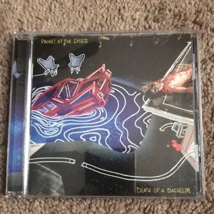 Panic at The Disco ‘Death of a Bachelor’ cd